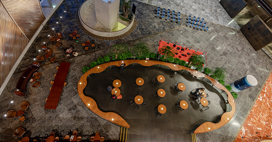 第五空間-西咖啡廳俯視