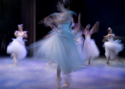 首屆北京國際芭蕾舞暨編舞比賽古典芭蕾組半決賽第一場